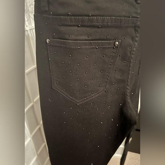 CACHE Black Denim Studded Black Bead/Stud Jean Pants Size 2 - Picture 9 of 12